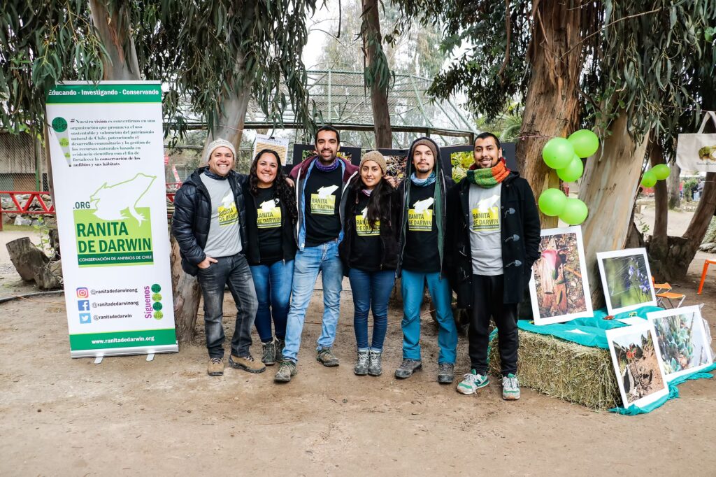 ong-ranita-1024x682 El salto de la ranita de Darwin: “Es un emblema para la conservación”