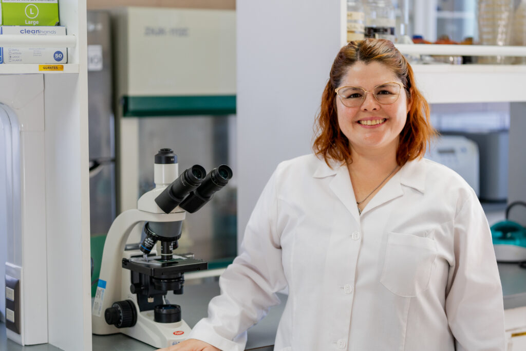 Valeska-Molina-1024x683 Del desierto de Atacama al espacio: bacterias chilenas podrían revelar vida en otros planetas